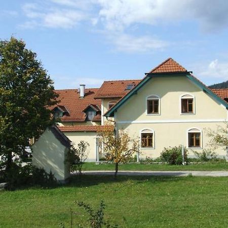 Вилла Biohof Hobarth Sankt Martin  Экстерьер фото