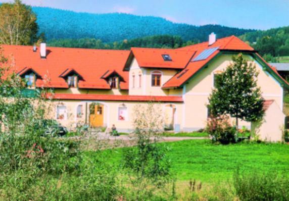Вилла Biohof Hobarth Sankt Martin  Экстерьер фото
